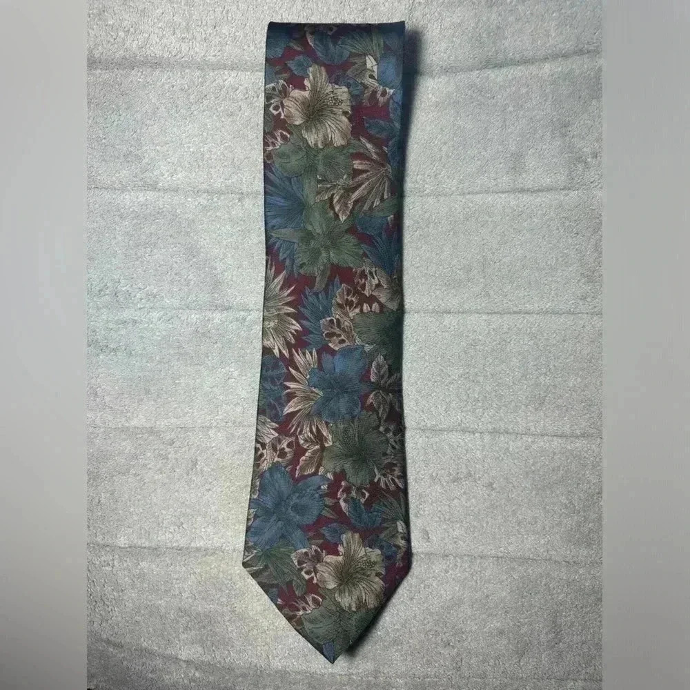 Vintage Gant 100% Silk Tie Necktie Tropical Botanical Palm Palm Leaf Floral USA